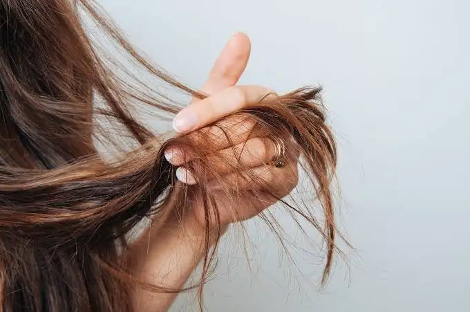روتین مراقبت از مو برای کنترل و کاهش ریزش | بهترین روش‌های تقویت ریشه و پوست سر